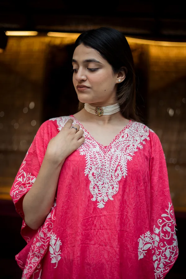 Pink_Summer_Cool_Crushed_Cotton_Kashmiri_Aari_Embroidery_Kaftaan