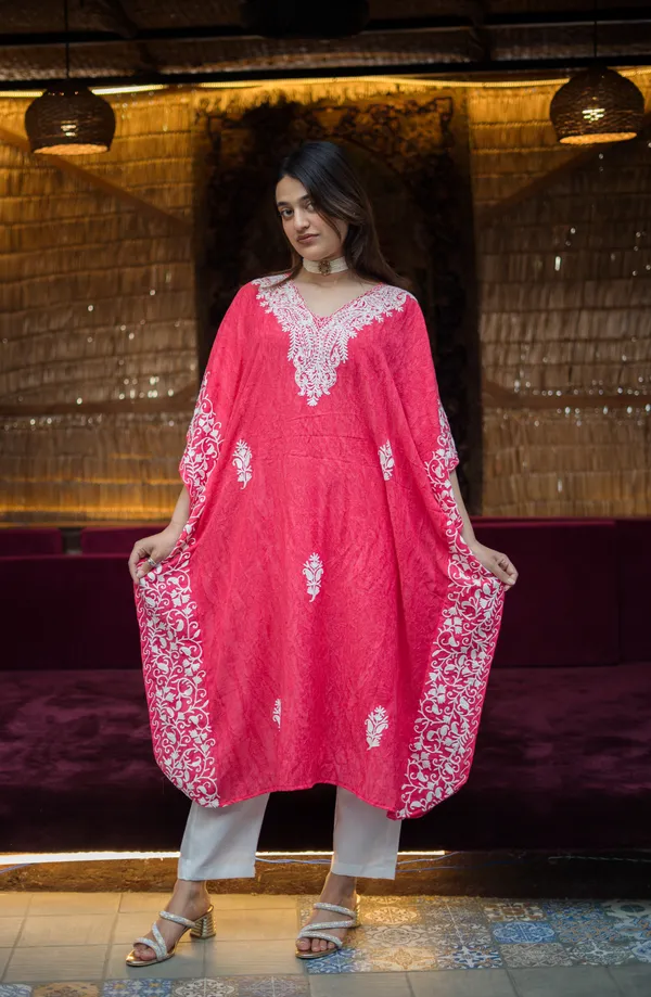 Pink_Summer_Cool_Crushed_Cotton_Kashmiri_Aari_Embroidery_Kaftaan