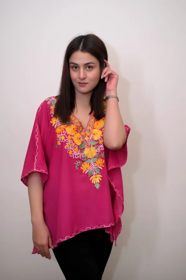 Pink_Summer_Cool_Kashmiri_Aari_Embroidery_Short_Kaftaan