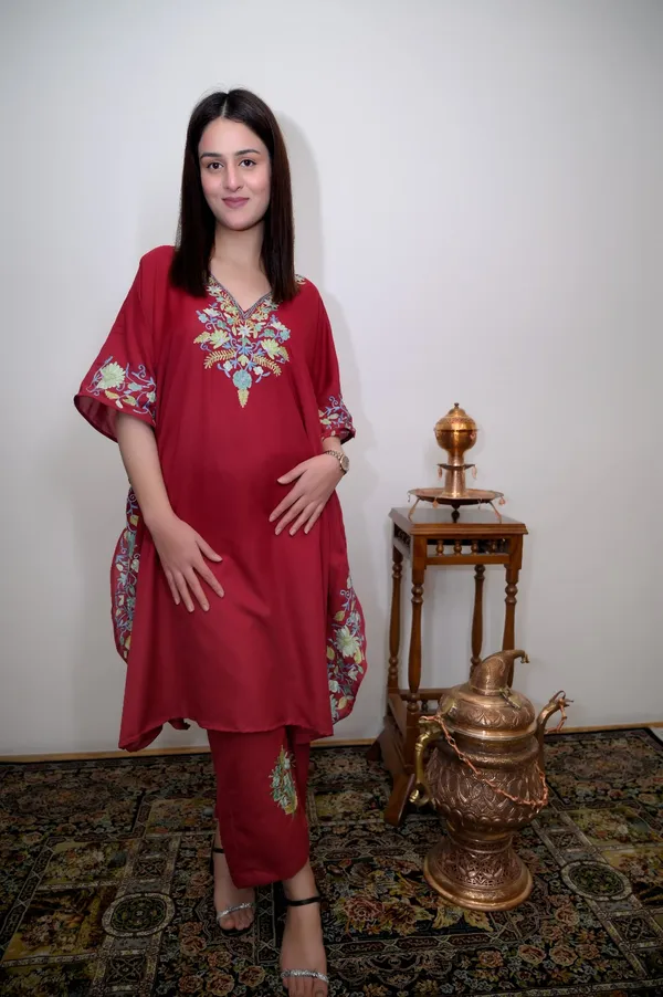 Red_Summer_Cool_Kashmiri_Aari_Embroidery_Kaftaan_Cord_Set