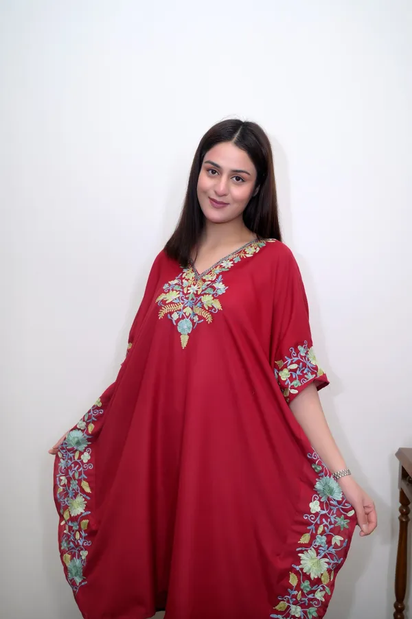 Red_Summer_Cool_Kashmiri_Aari_Embroidery_Kaftaan_Cord_Set