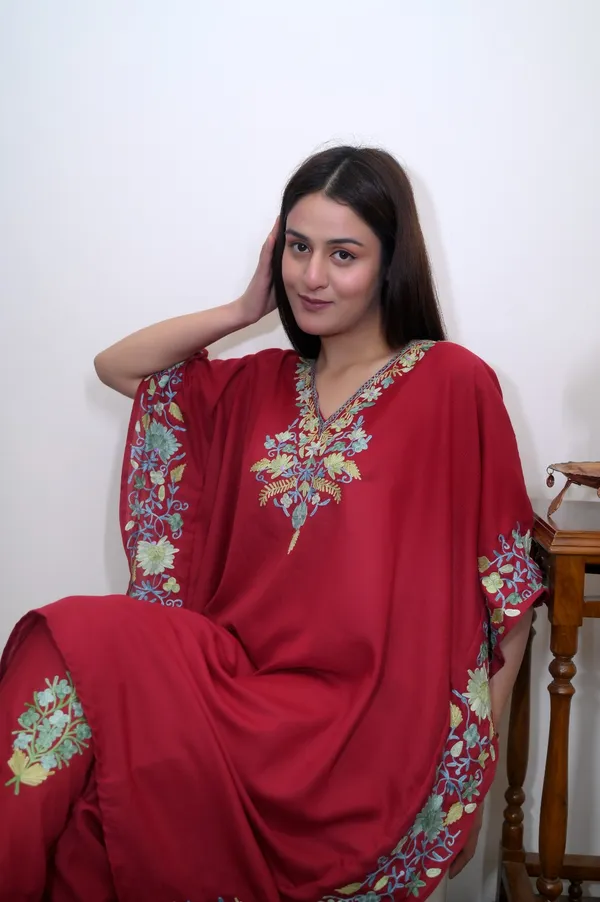Red_Summer_Cool_Kashmiri_Aari_Embroidery_Kaftaan_Cord_Set