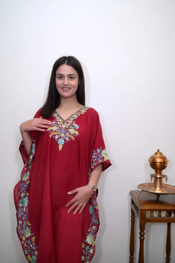 Red_Summer_Cool_Kashmiri_Aari_Embroidery_Kaftaan_Cord_Set
