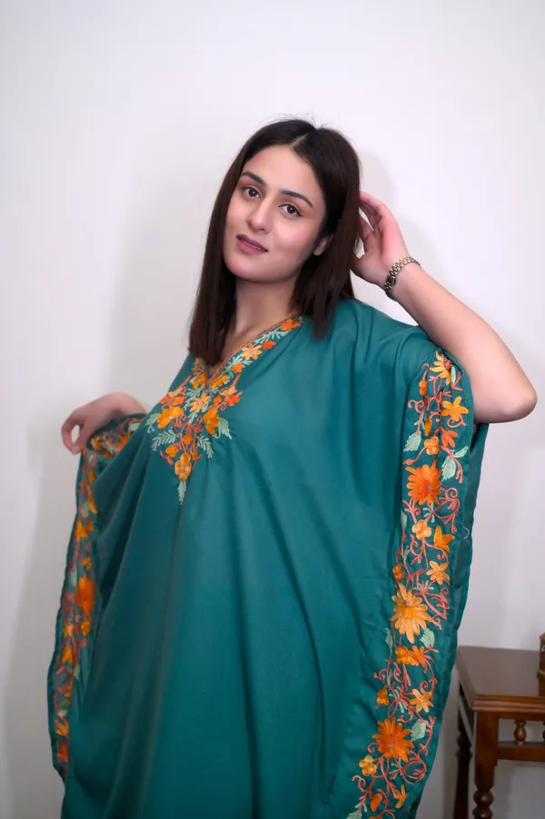 Teal_Summer_Cool_Kashmiri_Aari_Embroidery_Kaftaan_Cord_Set