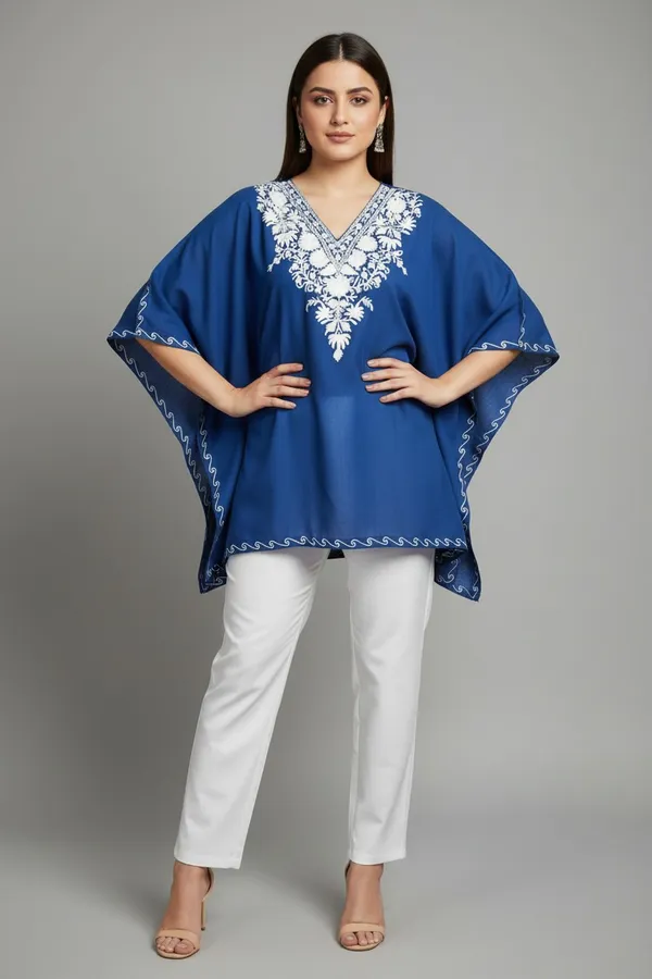 WHITE_ON_BLUE_SHORT_KAFTAAN