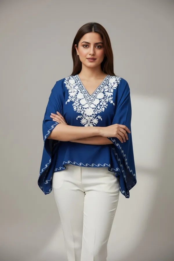 WHITE_ON_BLUE_SHORT_KAFTAAN