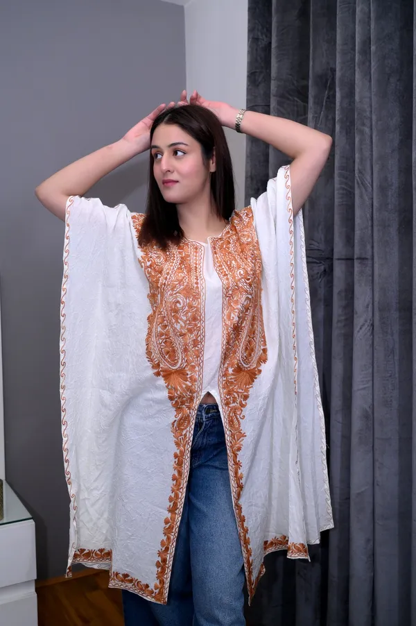 Brown_On_White_Open_Crushed_Cotton_Kashmiri_Aari_Embroidery_Kaftaan