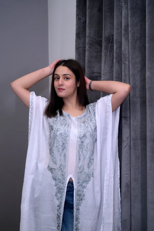 Grey_On_White_Open_Crushed_Cotton_Kashmiri_Aari_Embroidery__Kaftaan