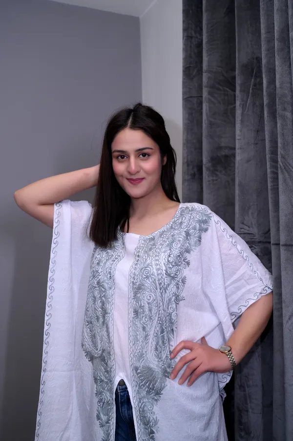 Grey_On_White_Open_Crushed_Cotton_Kashmiri_Aari_Embroidery__Kaftaan