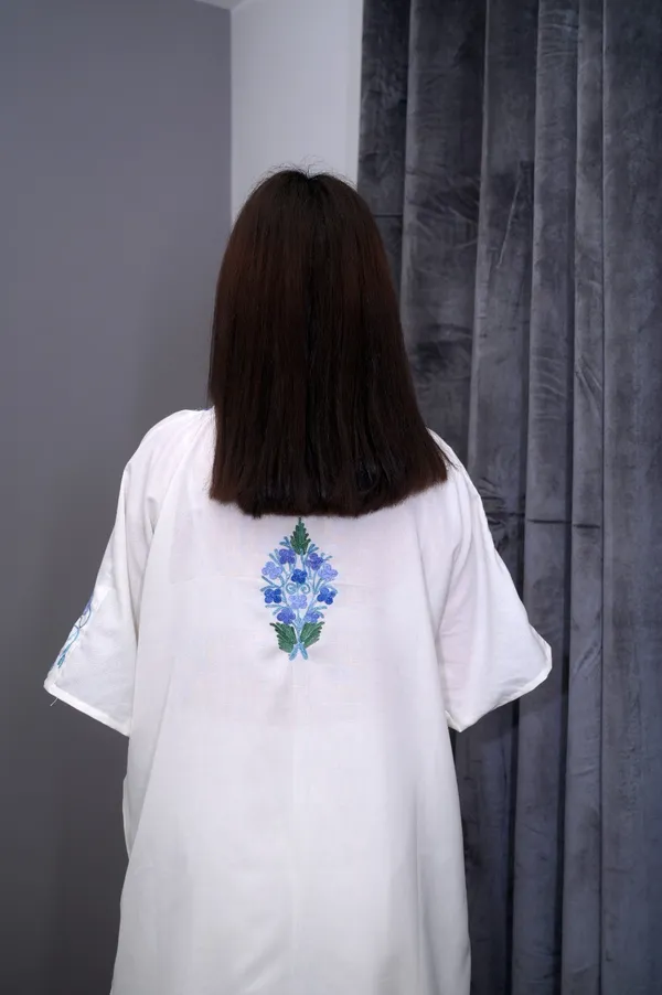 White_Summer_Cool_Kashmiri_Aari_Embroidery_Kaftaan_Cord_Set