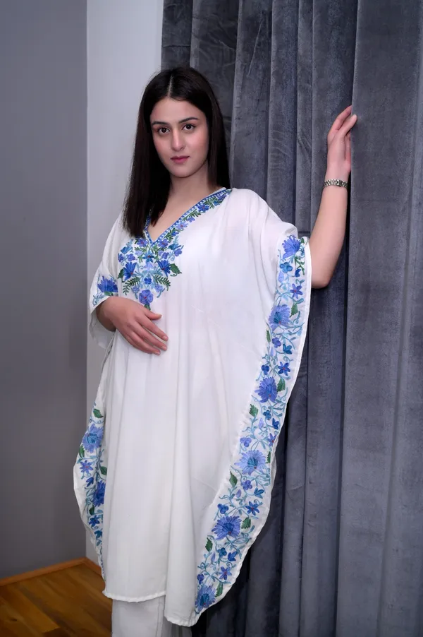 White_Summer_Cool_Kashmiri_Aari_Embroidery_Kaftaan_Cord_Set