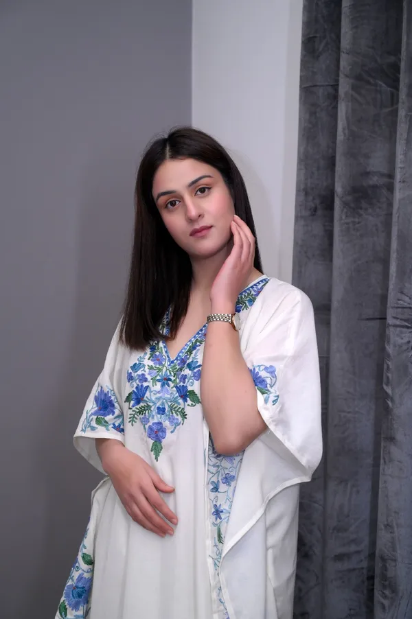 White_Summer_Cool_Kashmiri_Aari_Embroidery_Kaftaan_Cord_Set