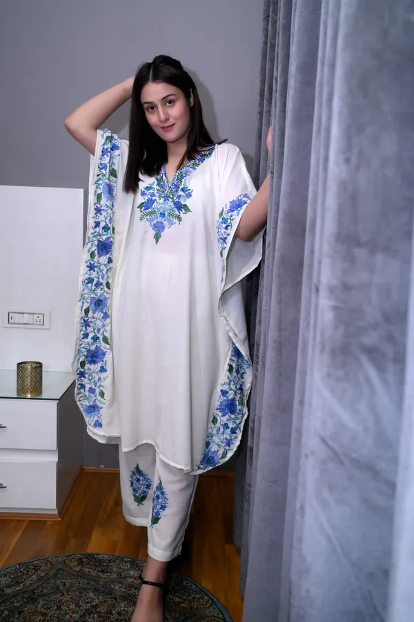 White_Summer_Cool_Kashmiri_Aari_Embroidery_Kaftaan_Cord_Set