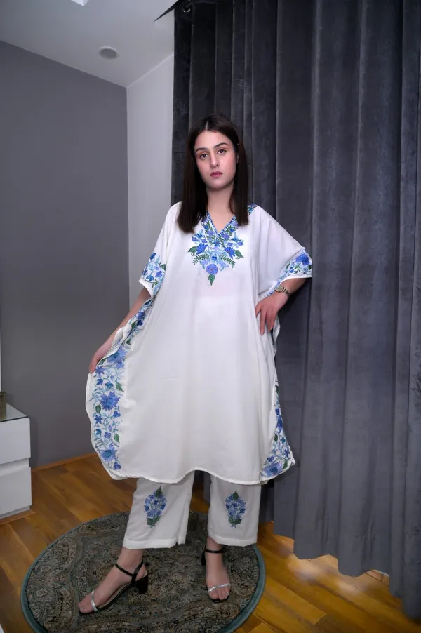 White_Summer_Cool_Kashmiri_Aari_Embroidery_Kaftaan_Cord_Set