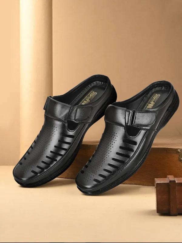 Black_Synthetic_Leather_Sandal_For_Men