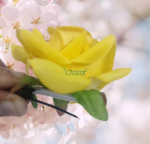 8_Pc_-_Big_Rose_Alligator_Clips_-_Yellow