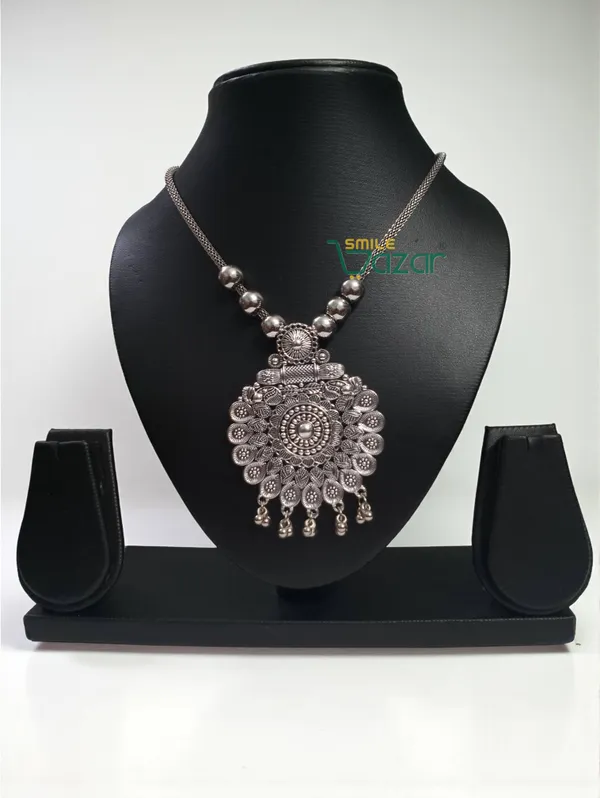 Artificial_Oxidised_Silver_Big_Pendant_Necklace_Chain_–_Antique_Statement_Jewellery_for_Girls_&_Women_-_1_PC