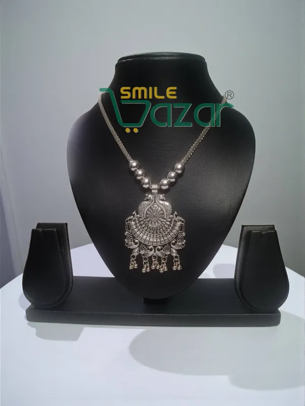 Artificial_Oxidised_Traditional_Silver_Big_Pendant_Necklace_Chain_Stylish_Jewellery__–_Antique_Statement_Jewellery_for_Girls_&_Women_-_1_PC