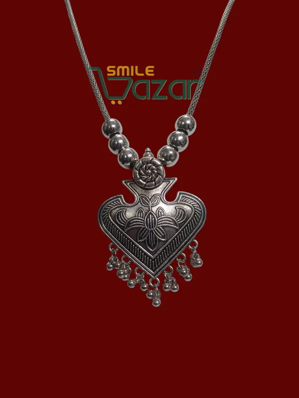 Artificial_Oxidised_Traditional_Silver_Big_Pendant_Necklace_Stylish_Necklace_Chain_Jewellery_–_Antique_Statement_Jewellery_for_Girls_&_Women_-_1_PC