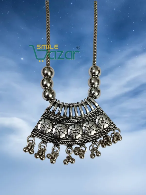 Artificial_Oxidised_Traditional_Silver_Big_Pendant_Necklace_Stylish_Necklace_Chain_Jewellery_for_Girls_&_Women_-_1_PC