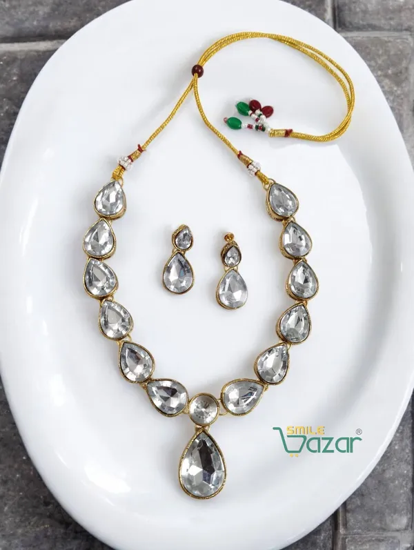 Dazzling_Kundan_Necklace_Set