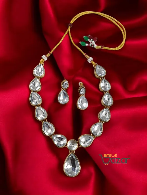 Dazzling_Kundan_Necklace_Set