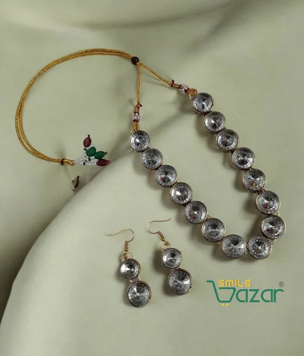Elegant_Kundan_Necklace_Set_For_All_Occasions
