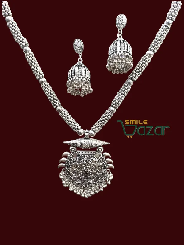 Ethnic_Big_Pendant_Artificial_Oxidised_Necklace_Set__for_Girls_&_Women_-_SILVER_COLOR
