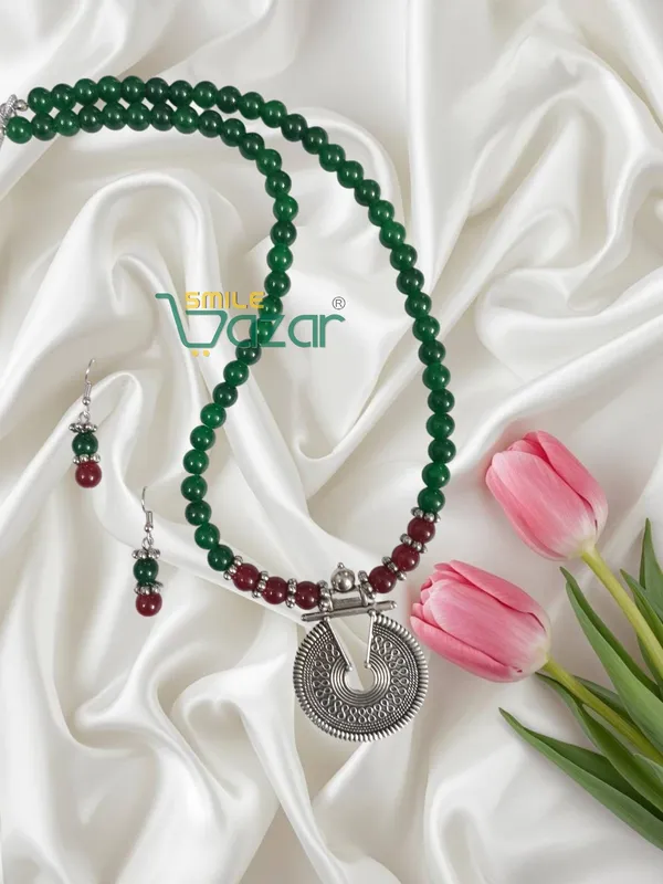 Ethnic_Big_Pendant_Artificial_Oxidised_Necklace_Set__for_Girls_&_Women_-__GREEN_AND_MAROON