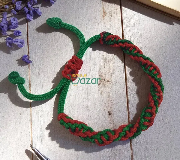 GREEN_AND_RED_COLOUR_HANDMADE__BRACELET_ADJUSTABLE_WRISTBAND_BRACELET_FRIENDSHIP_BAND_FOR_WOMEN_AND_MEN_SKIN_FRIENDLY_