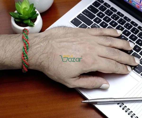 GREEN_AND_RED_COLOUR_HANDMADE__BRACELET_ADJUSTABLE_WRISTBAND_BRACELET_FRIENDSHIP_BAND_FOR_WOMEN_AND_MEN_SKIN_FRIENDLY_