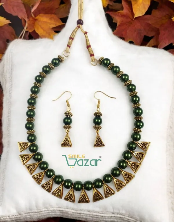 Green_Necklace_And_Earring_Set_For_Women_And_Girls
