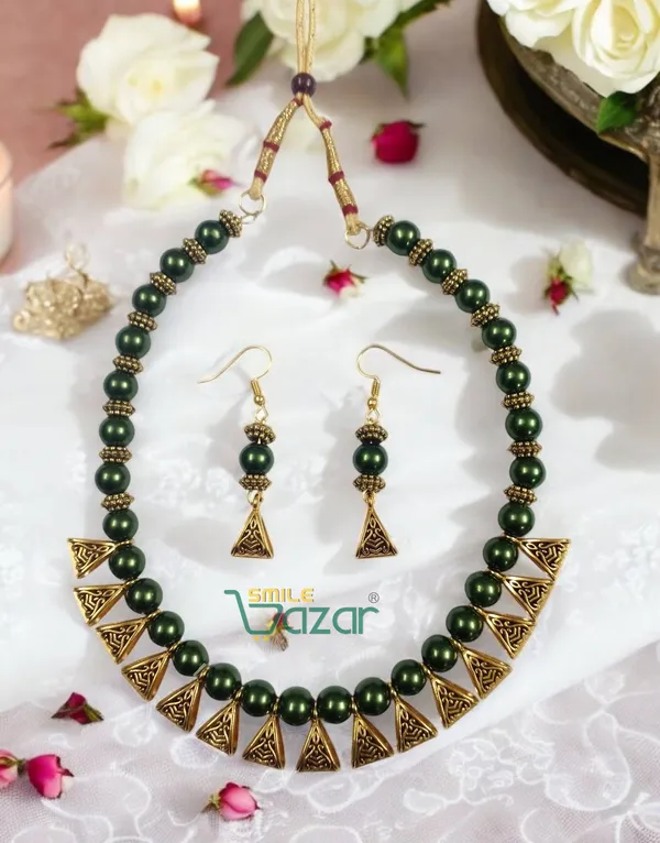 Green_Necklace_And_Earring_Set_For_Women_And_Girls