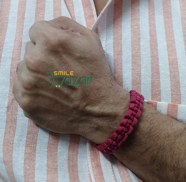MAGENTA_COLOUR_HANDMADE__BRACELET_ADJUSTABLE_WRISTBAND_BRACELET_FRIENDSHIP_BAND_FOR_WOMEN_AND_MEN_SKIN_FRIENDLY