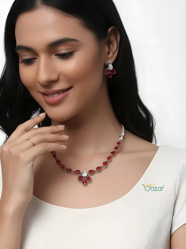 Elegant_Kundan_Necklace_Set_Adorned_With_Red_And_Clear_Kundan