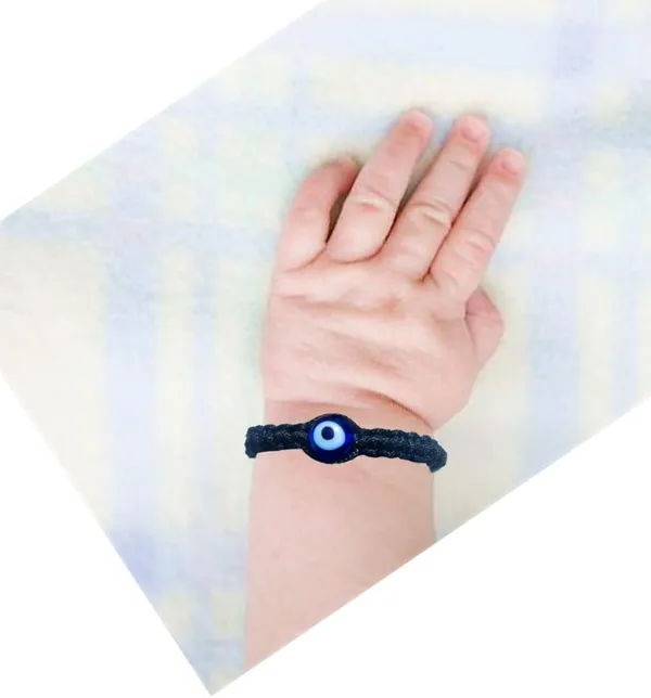 Black_Evil_Eyes_Bracelet_For_Babies_&_Kids_Reiki_Healing_Adjustable_Gift_For_Special_Ones