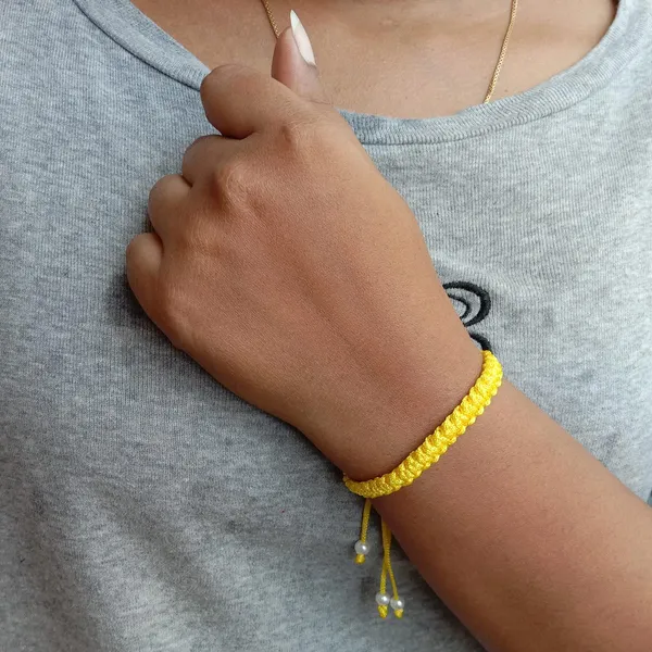 Yellow_Bracelet_Adjustable_Charming_Wristband_Handmade_Macrame_Friendship_Band_For_Women_And_Men
