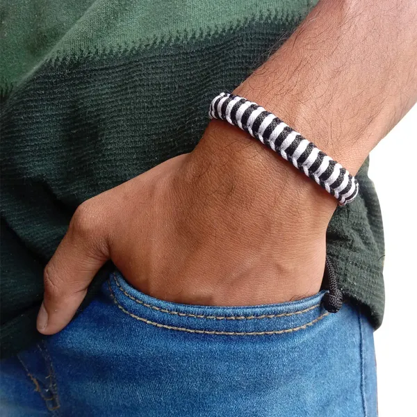 White_And_Black_Bracelet_Adjustable_Charming_Wristband_Handmade_Macrame_Friendship_Band_For_Women_And_Men