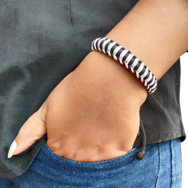 White_And_Black_Bracelet_Adjustable_Charming_Wristband_Handmade_Macrame_Friendship_Band_For_Women_And_Men