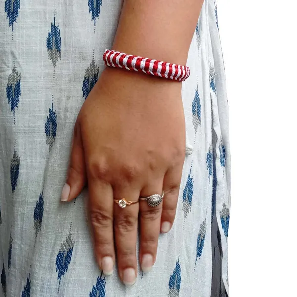 Red_And_White_Bracelet_Adjustable_Charming_Wristband_Handmade_Macrame_Friendship_Band_For_Women_And_Men