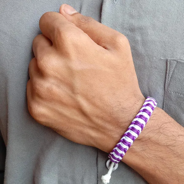 Violet_And_White_Bracelet_Adjustable_Charming_Wristband_Handmade_Macrame_Bracelet_Friendship_Band_For_Women_And_Men