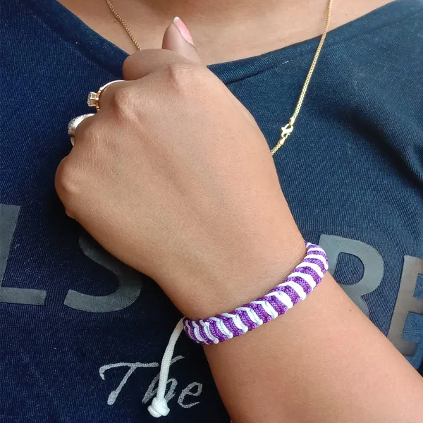 Violet_And_White_Bracelet_Adjustable_Charming_Wristband_Handmade_Macrame_Bracelet_Friendship_Band_For_Women_And_Men