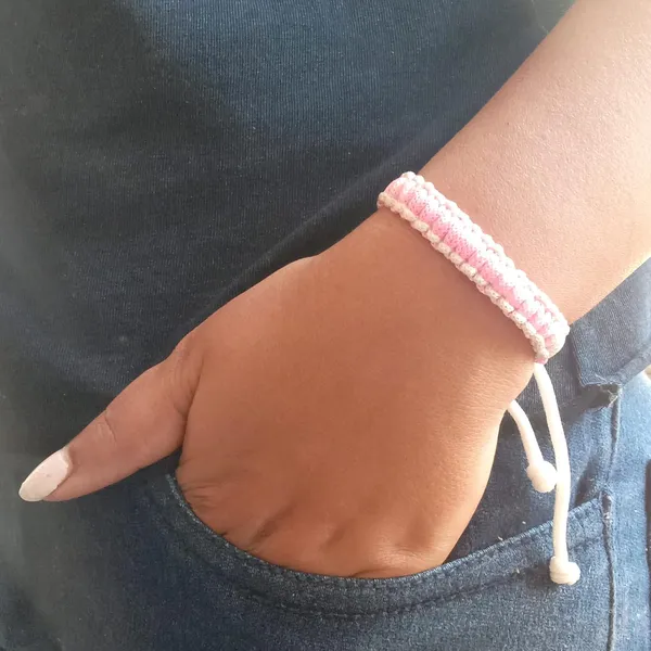 Pink_&_Grey_Shaded_Bracelet_Adjustable_Charming_Wristband_Handmade_Macrame_Bracelet_Friendship_Band_For_Women_And_Men