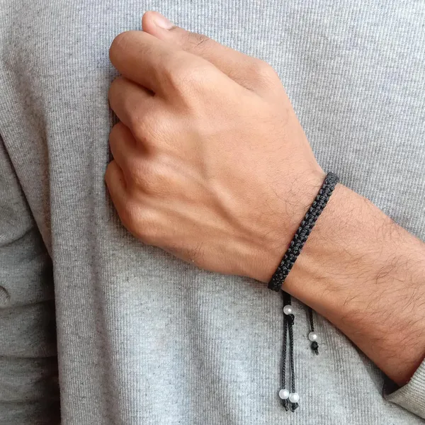 Black_Bracelet_Adjustable_Charming_Wristband_Handmade_Macrame_Friendship_Band_For_Women_And_Men