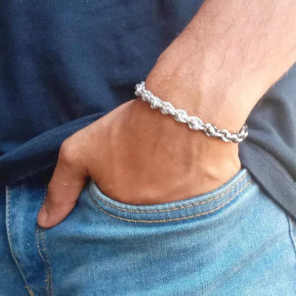 Black_Grey_Shaded_Bracelet_Adjustable_Charming_Wristband_Handmade_Macrame_Bracelet_Friendship_Band_For_Women_And_Men