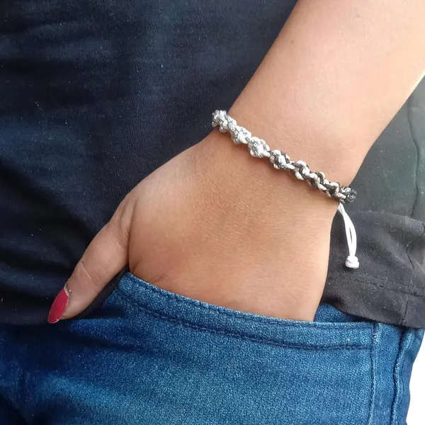 Black_Grey_Shaded_Bracelet_Adjustable_Charming_Wristband_Handmade_Macrame_Bracelet_Friendship_Band_For_Women_And_Men