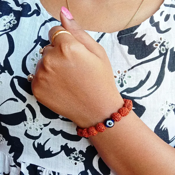 Brown_Rudraksha_With_Evil_Eye_Bracelet_Stretchable_Energized_Wrist_Band_Gift_For_Special_Ones.
