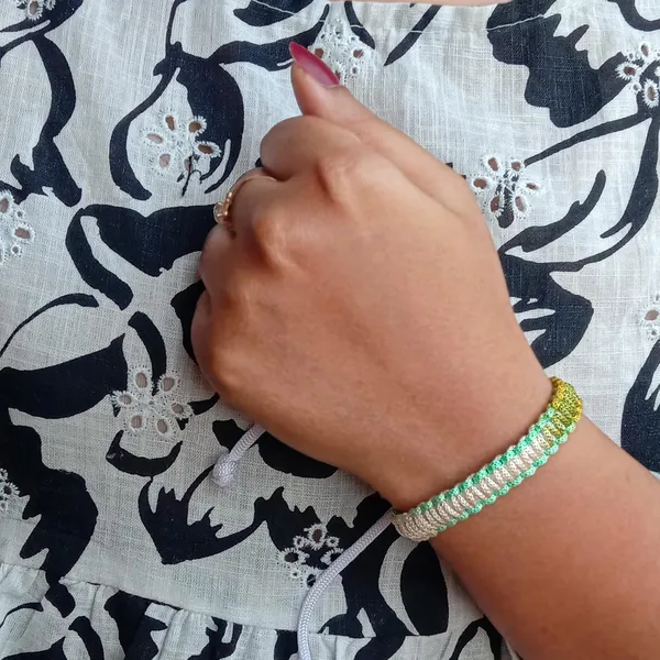 Green_&_Grey_Shaded_Bracelet_Adjustable_Charming_Wristband_Handmade_Macrame_Bracelet_Friendship_Band_For_Women_And_Men