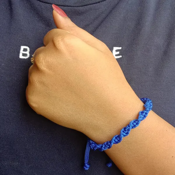 Blue_Bracelet_Adjustable_Charming_Wristband_Handmade_Macrame_Bracelet_Friendship_Band_For_Women_And_Men