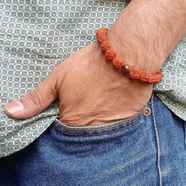 Brown_Rudraksha_With_Tiger_Eye_Bracelet_Stretchable_Energized_Wristband_Gift_For_Special_Ones.